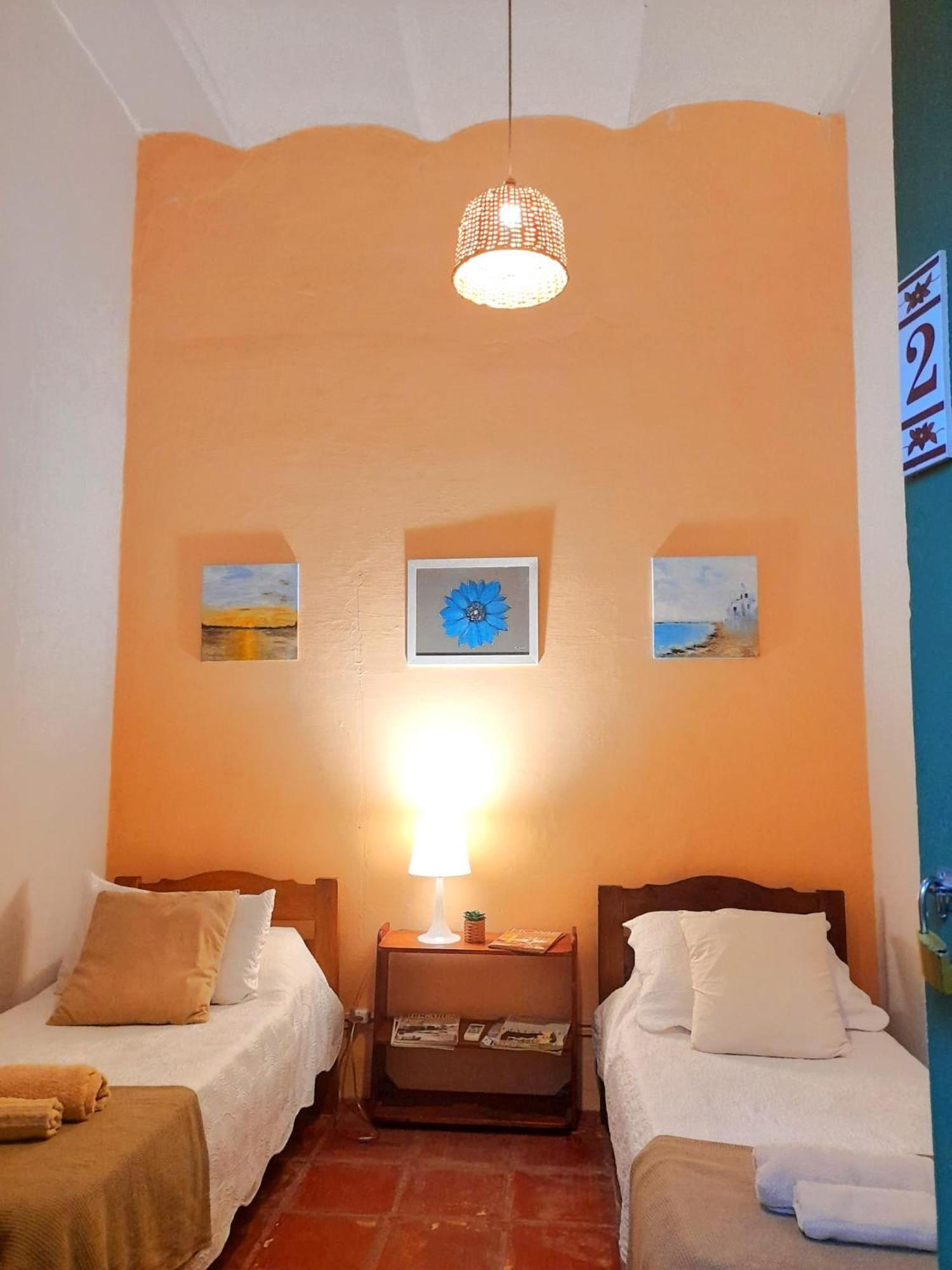 Casa Calma Hostel Colonia del Sacramento Exterior foto